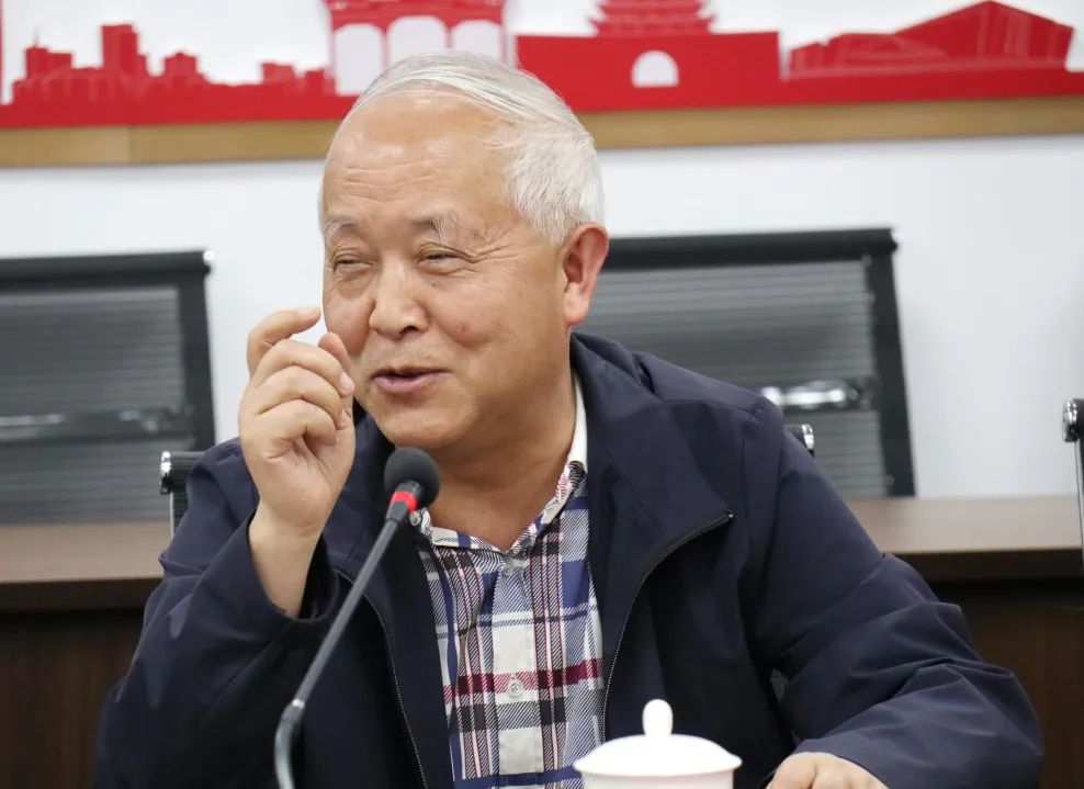 中價(jià)協(xié)、省造價(jià)站及協(xié)會(huì)、市造價(jià)站及協(xié)會(huì)領(lǐng)導(dǎo)一行蒞臨科信調(diào)研指導(dǎo)工作