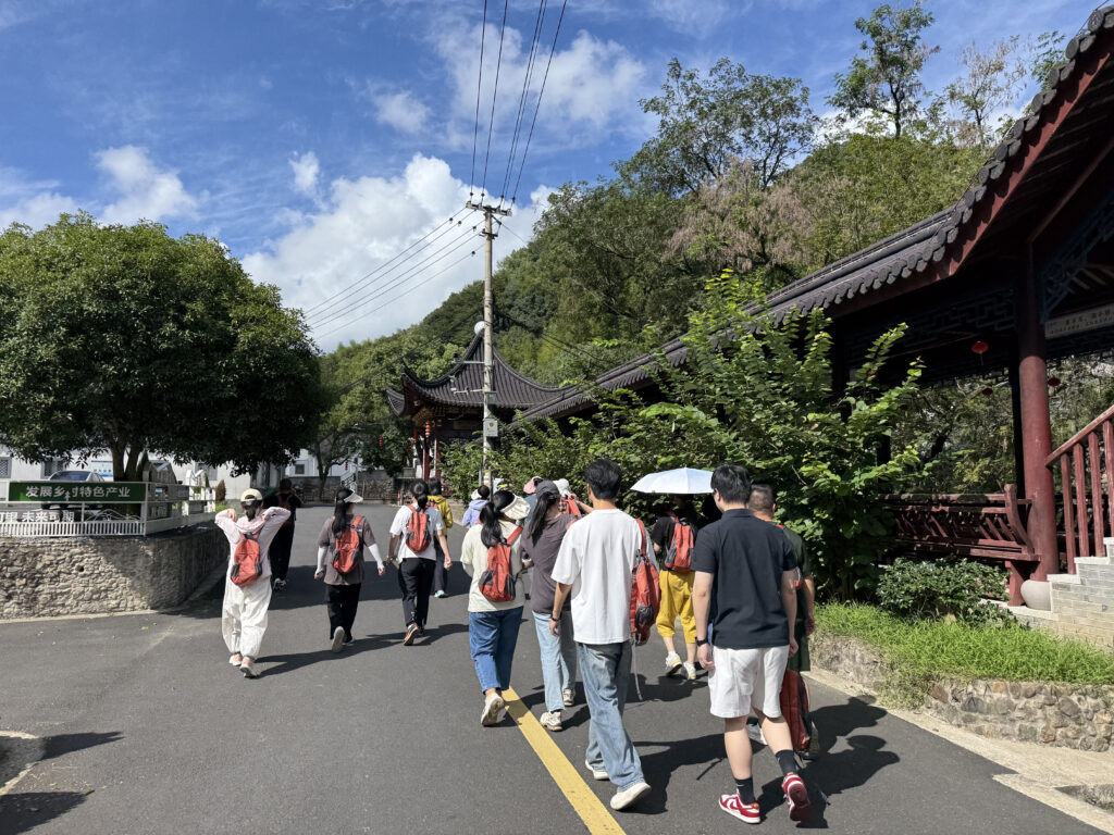 追尋紅色印記，汲取奮進(jìn)力量 —— 科信聯(lián)合黨支部“循跡溯源學(xué)思想促踐行”主題黨日活動(dòng)圓滿舉行